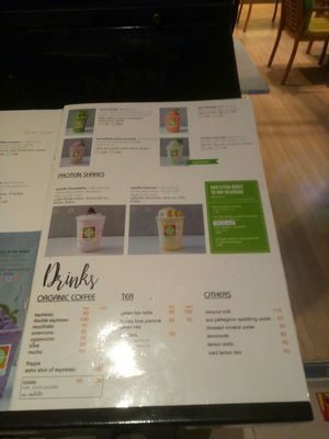 Spring rolls at Walee Vegetarian in Bangkok