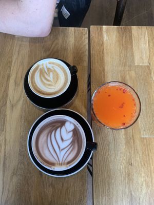 Hot chocolate, latte and lemonade   at Cafe Michelle in Warsaw