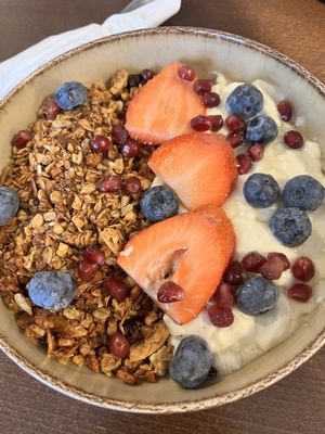 Granola  at Cafe Michelle in Warsaw