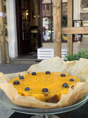 Mango tofucheesecake at Cafe Michelle in Warsaw