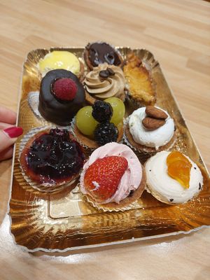  at Pasticceria Caffetteria Larocca in Busto Arsizio