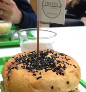 vegan burger w/mango at Vegana Burgers - Atrium Saldanha in Lisbon