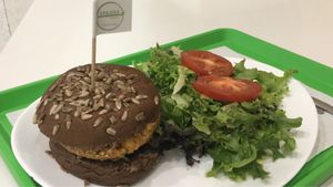 Sweet potato and bean burger on carob bread at Vegana Burgers - Atrium Saldanha in Lisbon