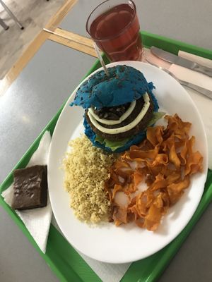 😁 at Vegana Burgers - Atrium Saldanha in Lisbon