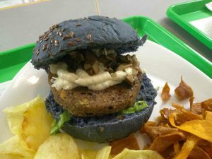 Black bean and mushroom burger at Vegana Burgers - Atrium Saldanha in Lisbon