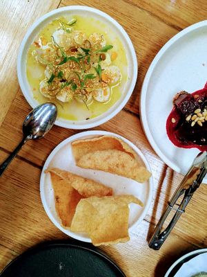 Vegan crackers at The Independent in Gembrook