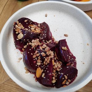 Vegan beetroot salad at The Independent in Gembrook