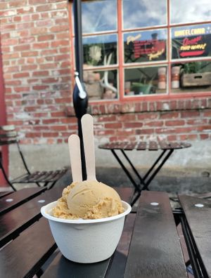 Pumpkin pie and cookie dough at Curbside Creamery in Oakland