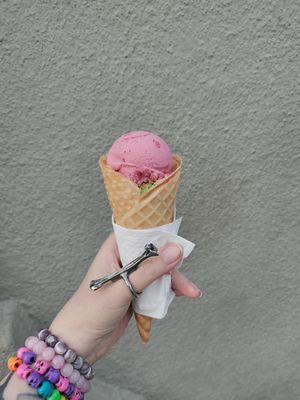 Mini scoops of strawberry and matcha at Curbside Creamery in Oakland
