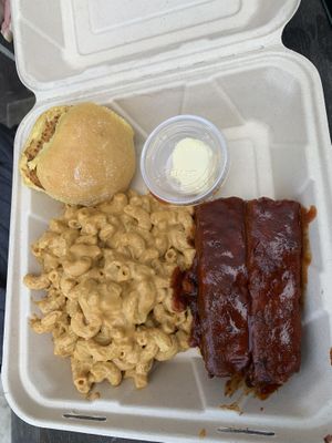Combo plate with beyond ribs and Mac n cheese  at Homegrown Smoker in Portland