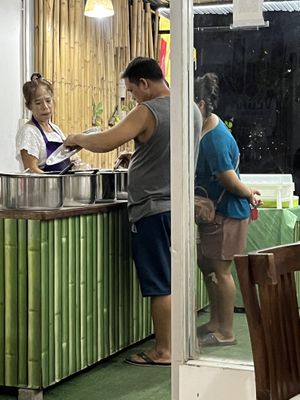 4 other people had dinner when I was here and they were all Thai, a good sign !  at Vegan Khunnay in Koh Samui