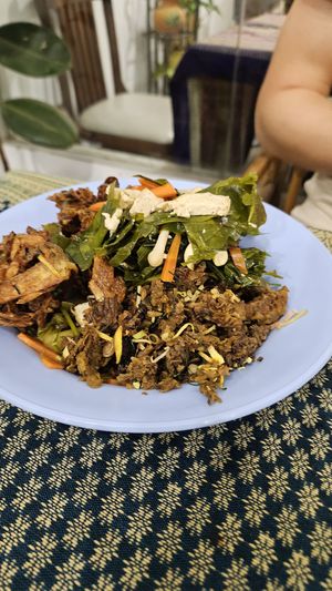 Fried vegetables and fresh vegetables with mushrooms and sprouts   at Vegan Khunnay in Koh Samui