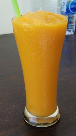 mango shake at Vegan Khunnay in Koh Samui