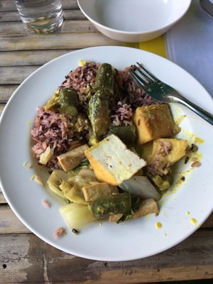 The vegan buffet! I got some tofu, green curry, mixed rice and veg + a few pieces of vegan meat and man ?? amazeballs  at Vegan Khunnay in Koh Samui
