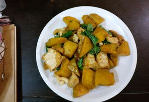 Vegan Khunnay at Vegan Khunnay in Koh Samui