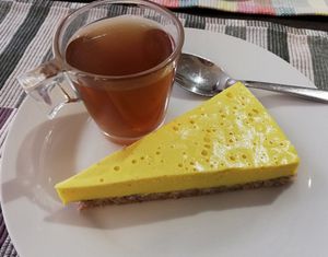 Tarte au citron at Invita Fresh Food in Toulouse