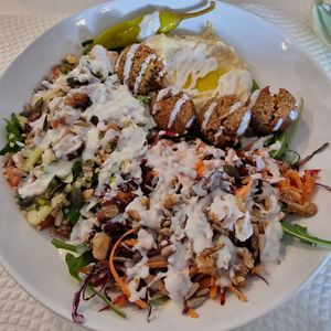 Falafel at Alcachofra Cafe in Faro