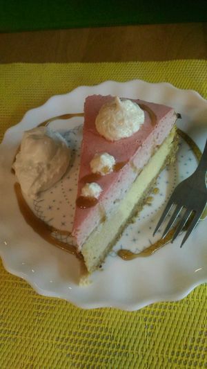 Cheesecake at Alcachofra Cafe in Faro