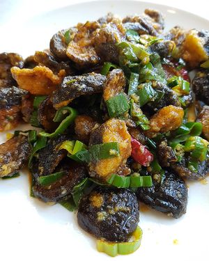 Shiitake mushrooms in Kkanpunggi style (깐풍표고 干烹冬菇) at Shindongyang - 신동양반점 in Seoul