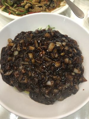 jjajangmyeon at Shindongyang - 신동양반점 in Seoul