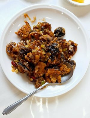 Mushroom Kkanpung-gi at Shindongyang - 신동양반점 in Seoul