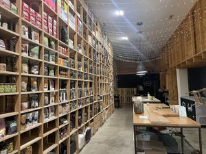 Tenda  at A Factoria Verde in A Coruna