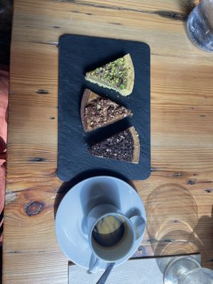 Pistachio, caramel and chocolate cakes  at A Factoria Verde in A Coruna
