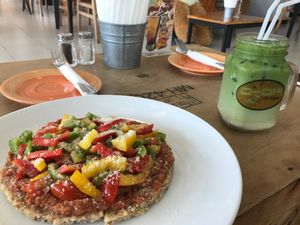 Raw pizza at O-OH Farm Karon in Phuket
