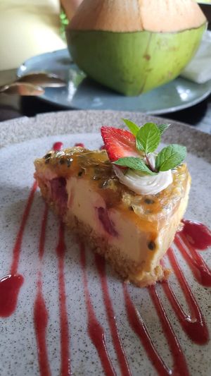 Cheesecake at Moksa in Ubud