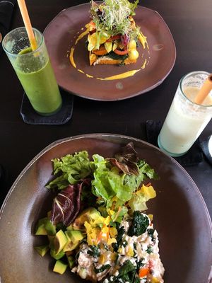 Tempeh benedict and breakfast bowl at Moksa in Ubud