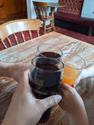 Cheers to a great vegan family meal 😋 at The Black Horse in Endon