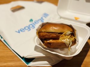 2022.JAN26- Buffalo Chick'n Crispy Chick'n Sandwich ($11.50) fried patty bigger than grilled patty   at Veggie Grill in Woodland Hills