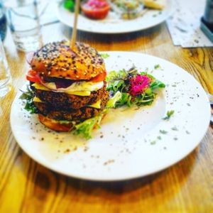 Double cheeseburger at Pastva in Prague