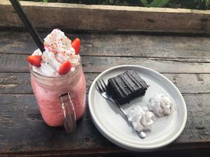 Delicious Brownie and Strawberry Milkshake  at Pels Supershop in Tibubeneng