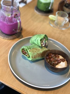 Smoothie and wrap at Pels Supershop in Tibubeneng