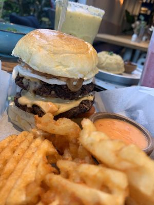 The Supershop Burger  at Pels Supershop in Tibubeneng