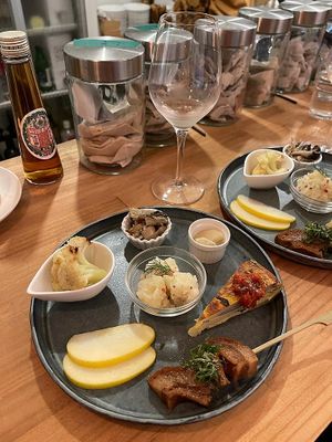 Appetisers which we’re so tasty! 😋  #Veganuary at Kiboko in Tokyo