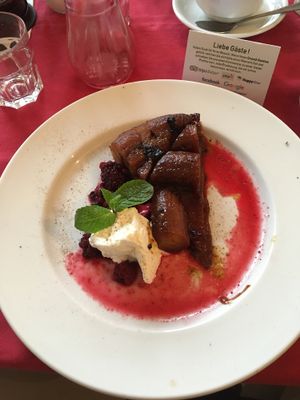 Tarte Tatin at Crunch Kantine in Berlin