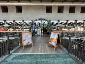 Der Eingang kommt sehr einladend rüber. at Tibits in Luzern