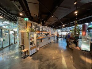 Der Ambiance ist richtig schick. at Tibits in Luzern