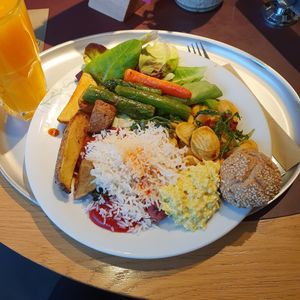 The 'everything please' dish at Tibits in Luzern