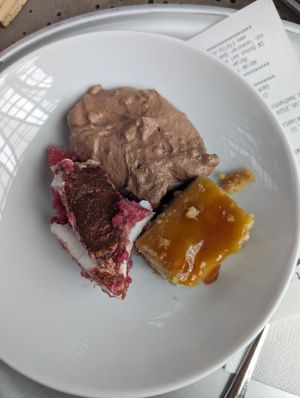 beery tiramuso, mousse, cheesecake at Tibits in Luzern