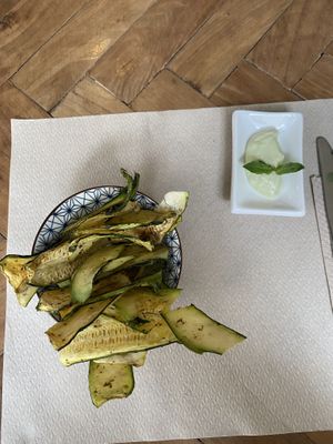 zucchini fries at Ecru in Rome