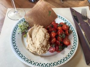 hummus at Ecru in Rome