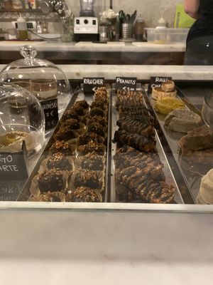 Raw Cher (taste like ferrero chocolate)   at Ecru in Rome