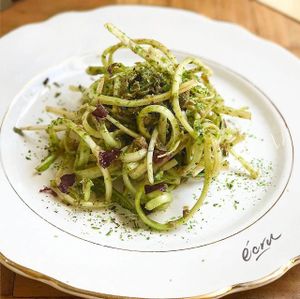 Rivisitazione della puntarelle romane. 
Condimento, capperi e alghe marine, un sapore che ci riporta direttamente al mare. at Ecru in Rome