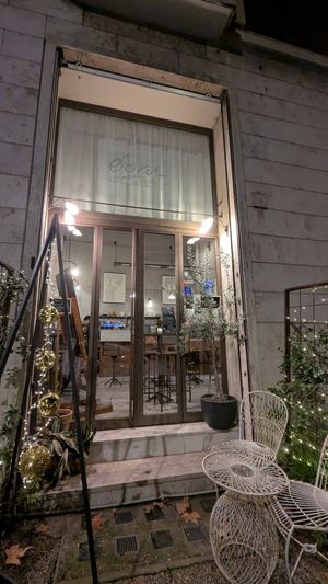 The side of the restaurant at Ecru in Rome