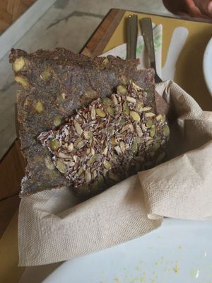 raw gluten free crackers  at Ecru in Rome
