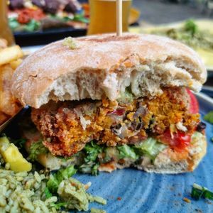 Avocado Burger at Sausalitos in Aachen
