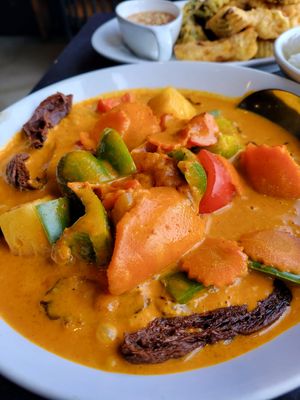 Duck Curry 🍛 at Veganic Thai Cafe in San Diego